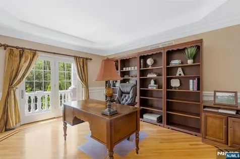 17 Constitution Avenue Roxbury Township NJ 07876