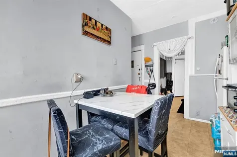 513 11th Street Union City NJ 07087