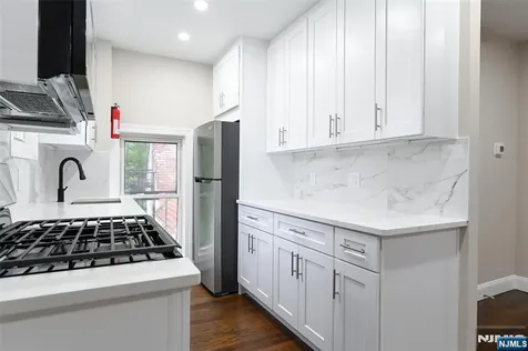285 Orchard Terrace Bogota NJ 07603