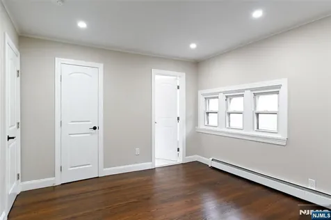 285 Orchard Terrace Bogota NJ 07603
