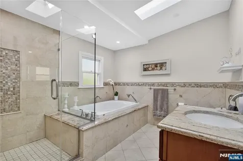 347 Westview Avenue Fort Lee NJ 07024