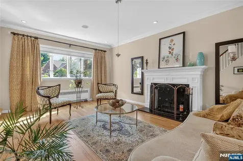 347 Westview Avenue Fort Lee NJ 07024