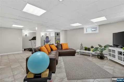 347 Westview Avenue Fort Lee NJ 07024