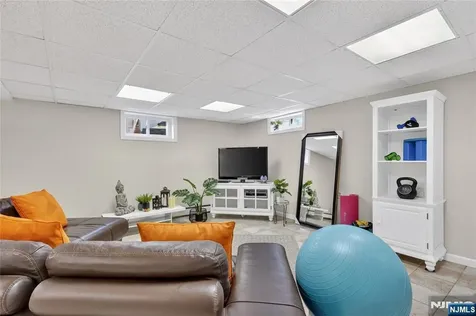 347 Westview Avenue Fort Lee NJ 07024