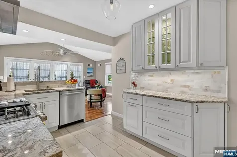 347 Westview Avenue Fort Lee NJ 07024