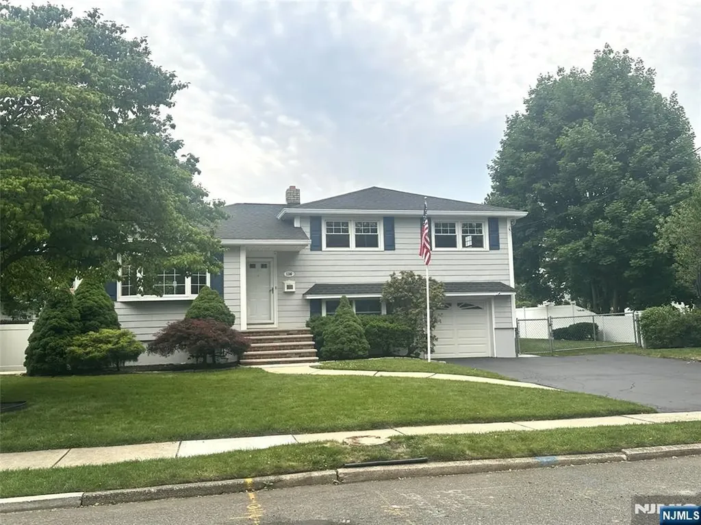 136 Grand Street New Milford NJ 07646