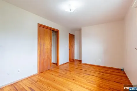 430 Sylvan Saddle Brook NJ 07663