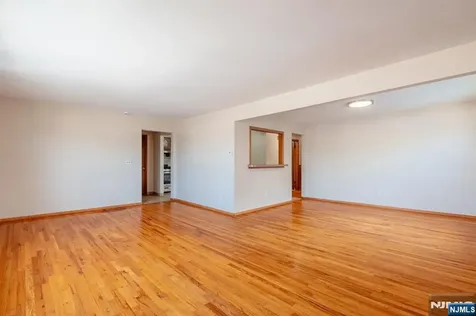 430 Sylvan Saddle Brook NJ 07663