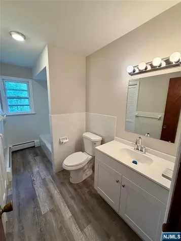 54 Franklin Avenue Saddle Brook NJ 07663