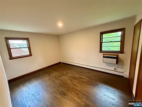 54 Franklin Avenue Saddle Brook NJ 07663