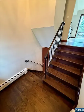 54 Franklin Avenue Saddle Brook NJ 07663