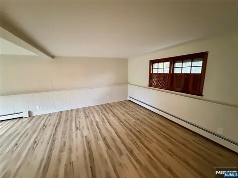 54 Franklin Avenue Saddle Brook NJ 07663