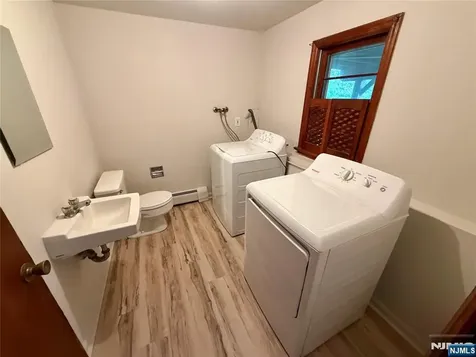 54 Franklin Avenue Saddle Brook NJ 07663