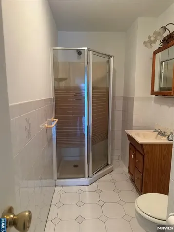 75 Maitland Place Garfield NJ 07026