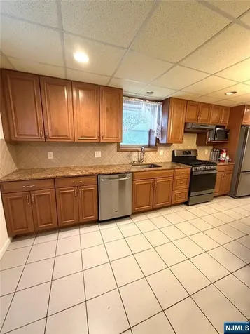75 Maitland Place Garfield NJ 07026