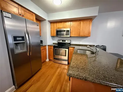411 E Brinkerhoff Avenue Palisades Park NJ 07650