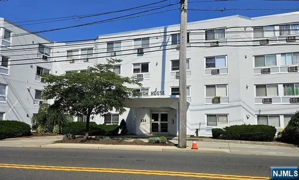 333 Grand Avenue Palisades Park NJ 07650