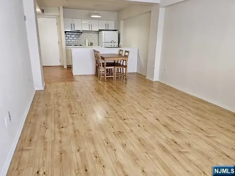 333 Grand Avenue Palisades Park NJ 07650