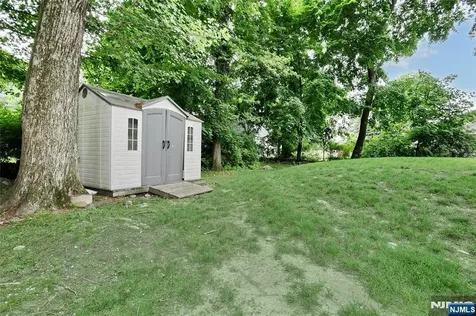 324 Godwin Avenue Wyckoff NJ 07481