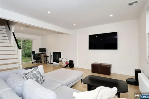324 Godwin Avenue Wyckoff NJ 07481