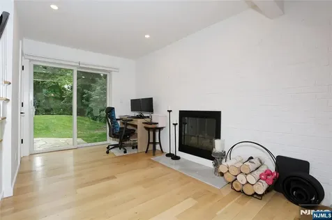 324 Godwin Avenue Wyckoff NJ 07481