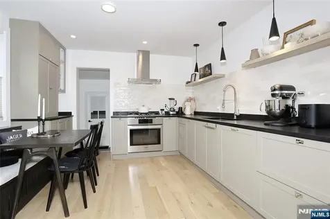 324 Godwin Avenue Wyckoff NJ 07481