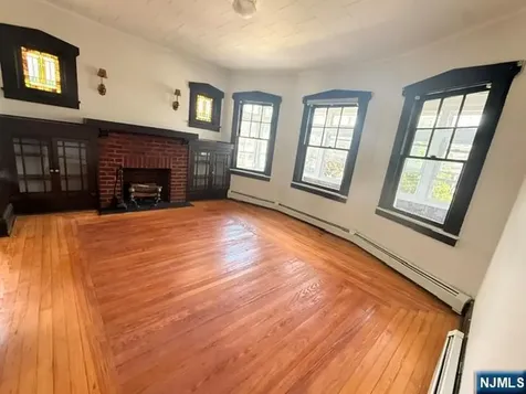 36 Demott Clifton NJ 07011