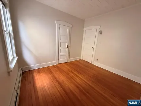 36 Demott Clifton NJ 07011