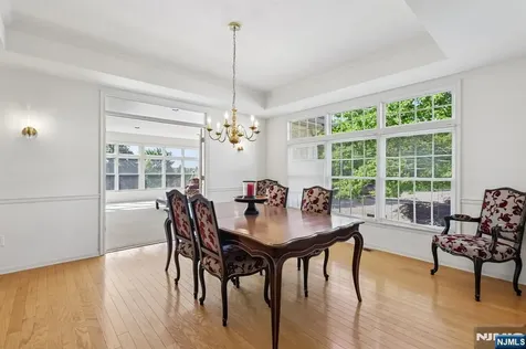 8 Pring Court West Orange NJ 07052