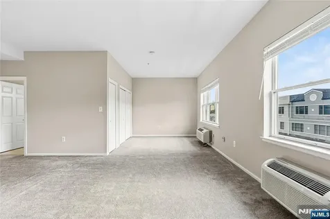 905 River Road Edgewater NJ 07020