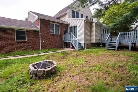16 Broad Avenue Paramus NJ 07652