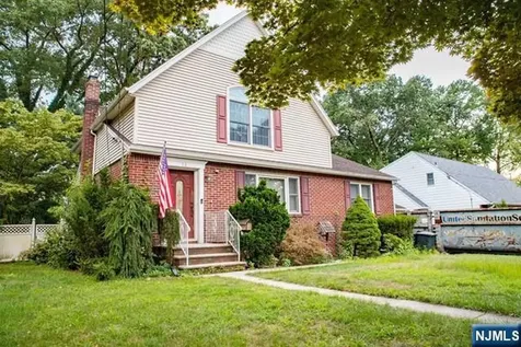 16 Broad Avenue Paramus NJ 07652