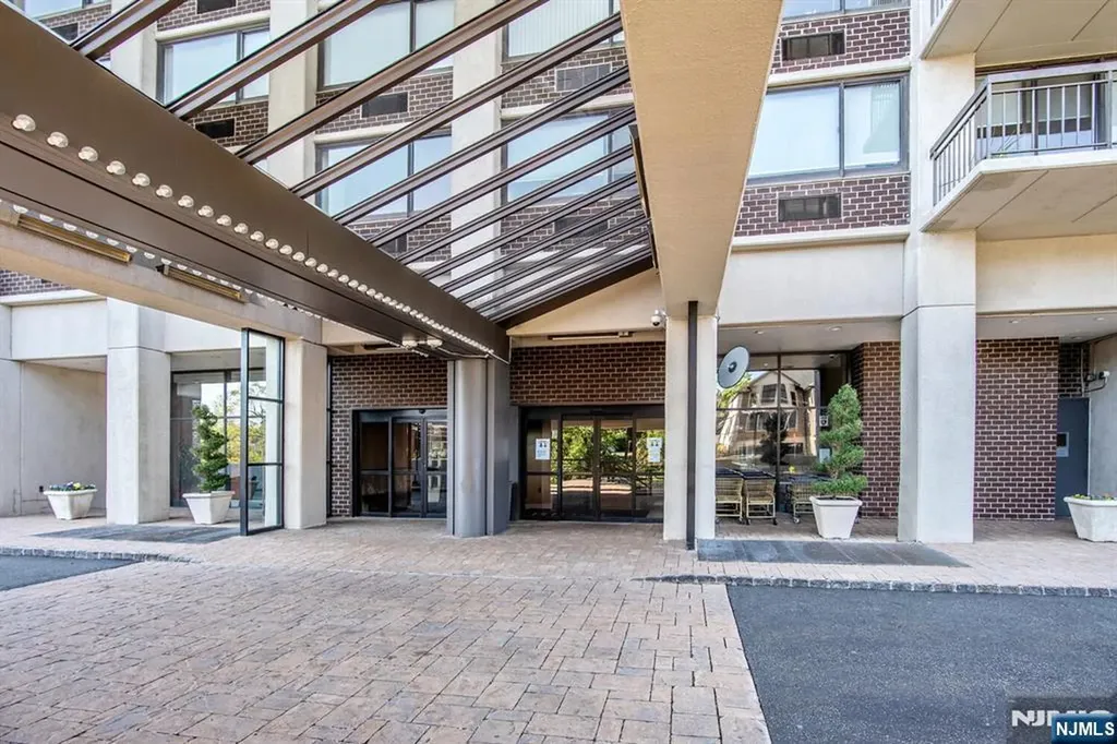 200 Old Palisade Road Fort Lee NJ 07024