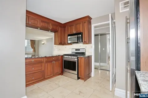 200 Old Palisade Road Fort Lee NJ 07024