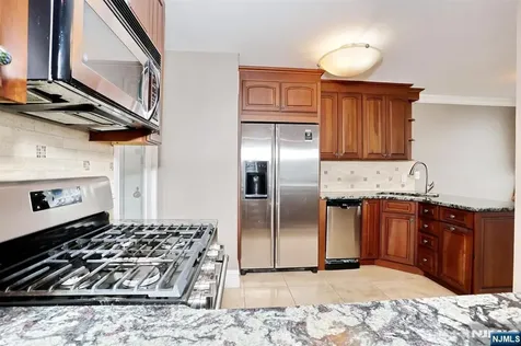 200 Old Palisade Road Fort Lee NJ 07024