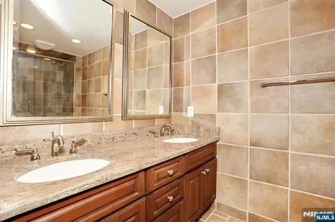 200 Old Palisade Road Fort Lee NJ 07024