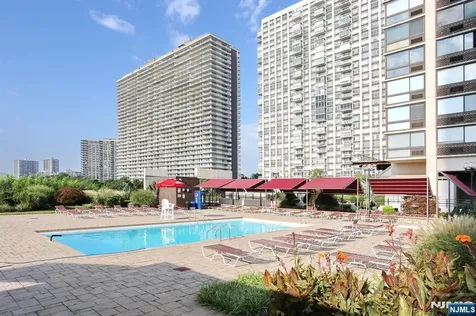 200 Old Palisade Road Fort Lee NJ 07024