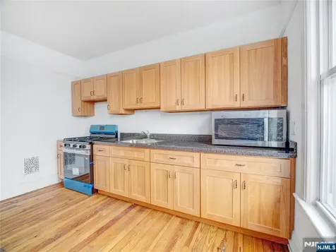 444 Broad Street Elizabeth NJ 07208