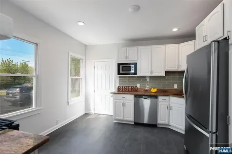 108 Thomas Street Bloomfield NJ 07003