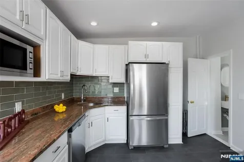 108 Thomas Street Bloomfield NJ 07003