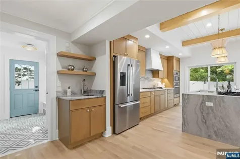 61 Surrey Lane Tenafly NJ 07670