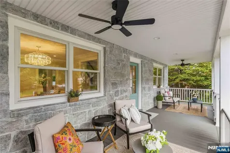 61 Surrey Lane Tenafly NJ 07670