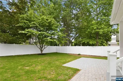 61 Surrey Lane Tenafly NJ 07670