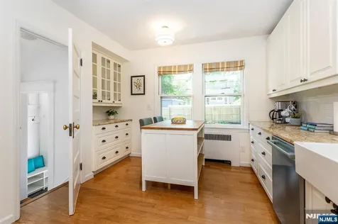214 Alexander Montclair NJ 07042