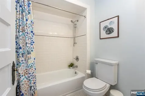 214 Alexander Montclair NJ 07042