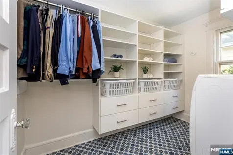 214 Alexander Montclair NJ 07042
