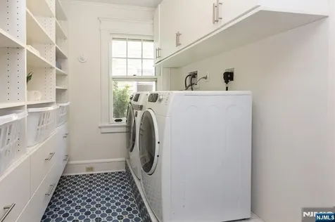 214 Alexander Montclair NJ 07042