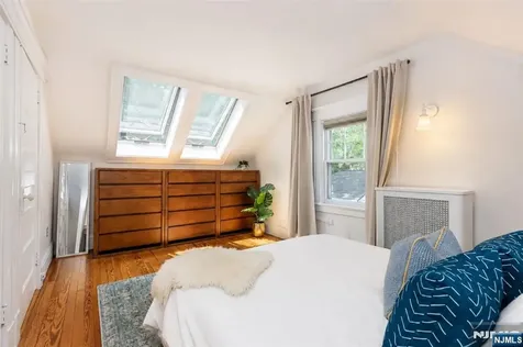 214 Alexander Montclair NJ 07042