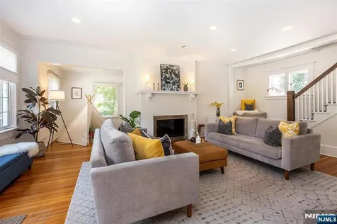214 Alexander Montclair NJ 07042