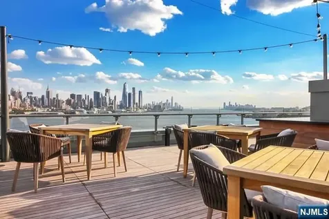 9 Ave At Port Imperial West New York NJ 07093